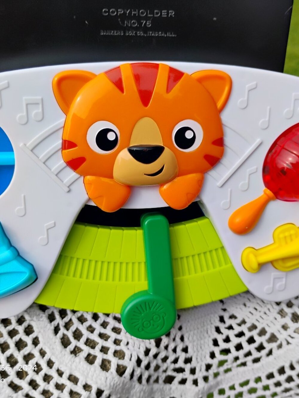 Baby Einstein Symphony Paws Musical Toy with tiger 6 mos to 36 mos preowned